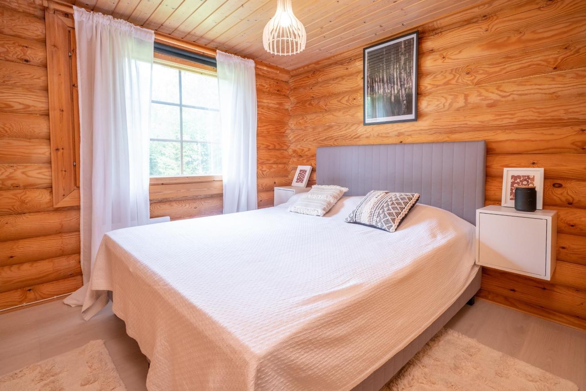 Lapin Villa Hiisi Joen Rannalla Ranua Exterior foto